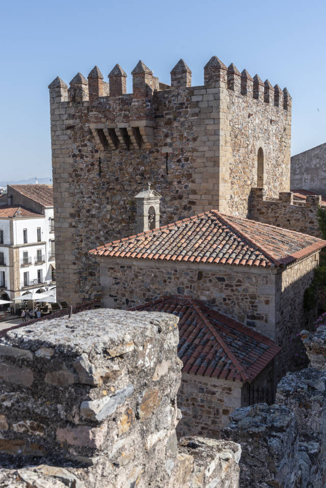 81 - Caceres - ciudad - Torre de Bujaco